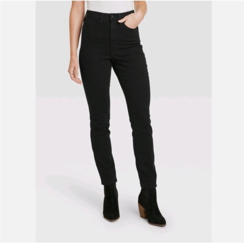 Universal Thread High Rise Skinny Women's Black Jeans Size 6